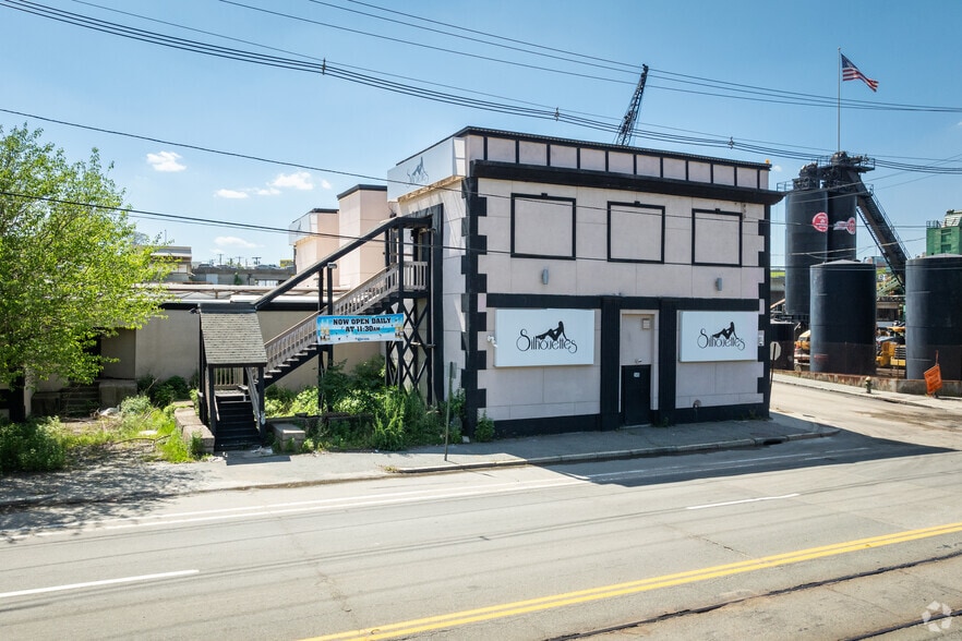 More Photos Of 249-253 Allens Ave, Providence Bar For Sale
