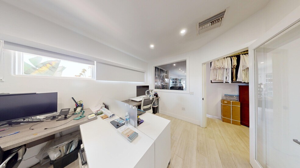 More Photos Of 438 N El Camino Real, San Clemente General Retail For Sale