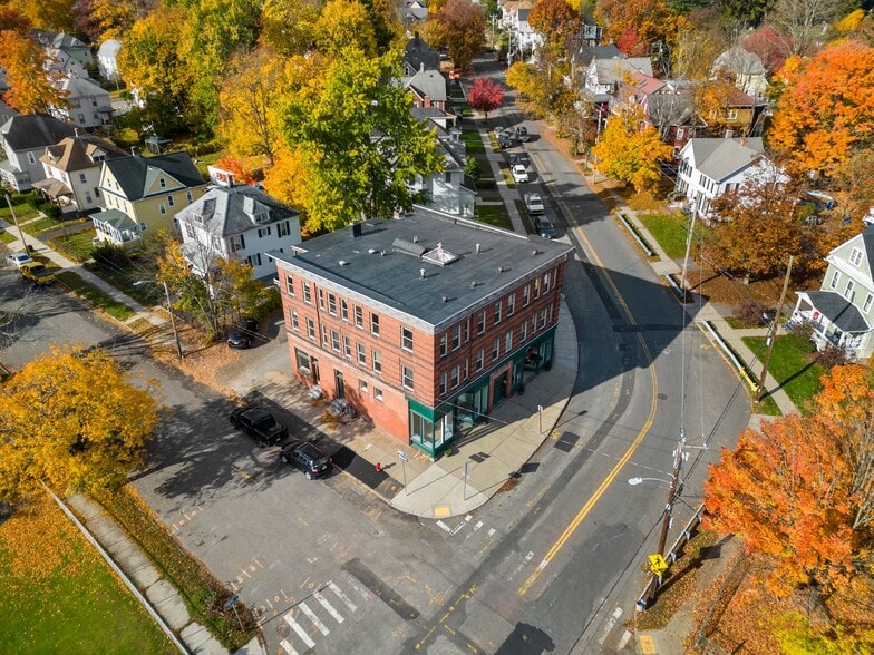 More Photos Of 226-228 Sargeant St, Holyoke Storefront For Lease