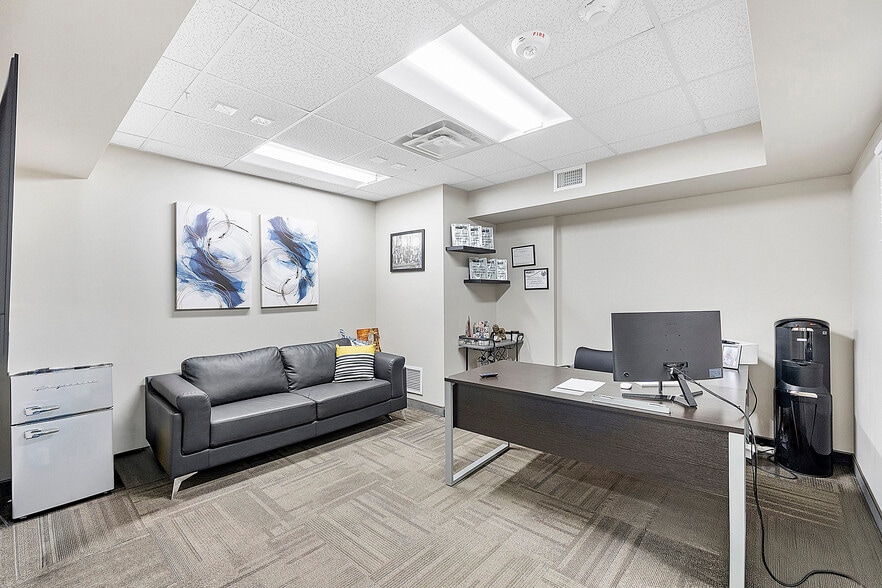 More Photos Of 5300 N Federal Hwy, Fort Lauderdale Office For Sale