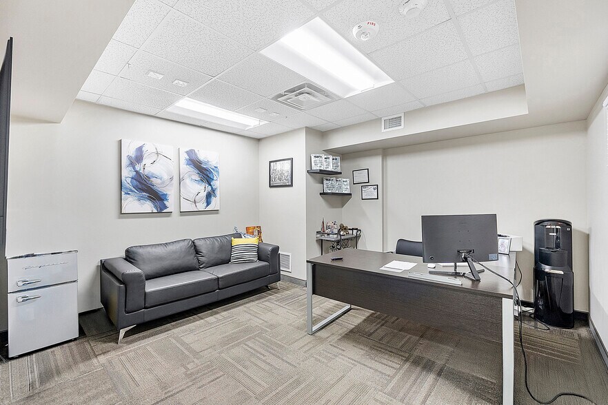 More Photos Of 5300 N Federal Hwy, Fort Lauderdale Office For Sale