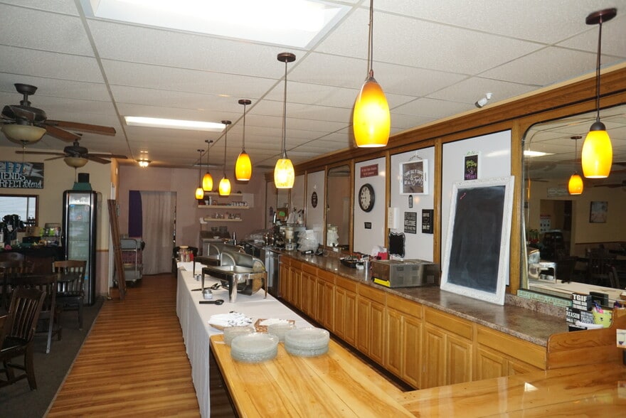 More Photos Of 540-534 Pawling Ave, Troy Freestanding For Lease