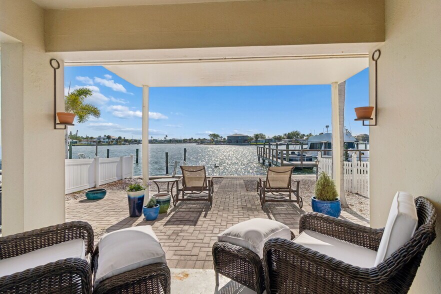More Photos Of 2307 Bay Blvd, Indian Rocks Beach Apartments For Sale