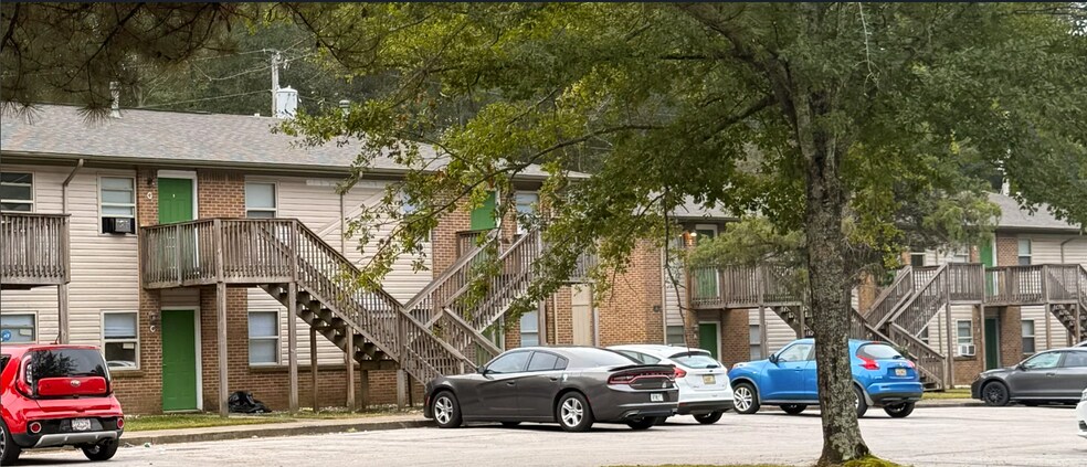 Primary Photo Of 2601 Cole St, Tuskegee Institute Apartments For Sale