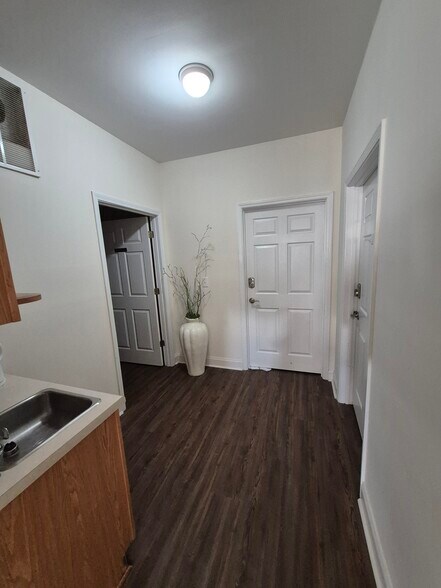 More Photos Of 113 Mountain Brook Dr, Canton Medical For Lease