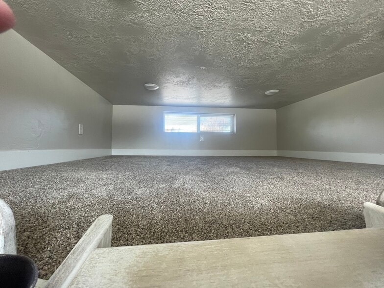 More Photos Of 280 E Washington Ave, Hayden Apartments For Sale