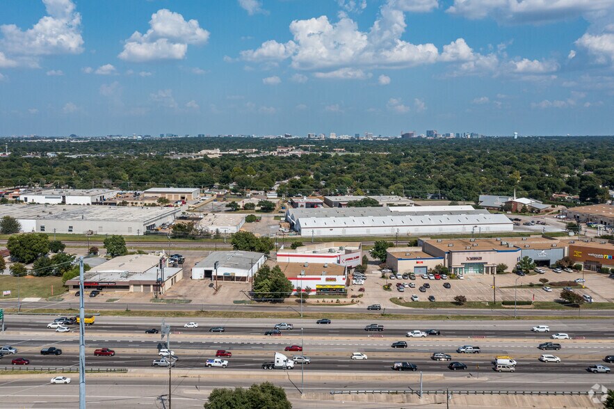 More Photos Of 13990-14000 N Stemmons Fwy, Farmers Branch Freestanding For Lease