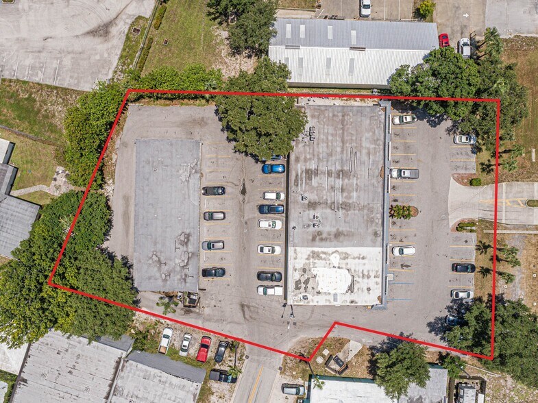 More Photos Of 1238-1248 16th St, Vero Beach Storefront For Sale