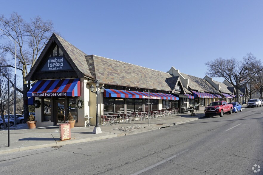 Primary Photo Of 108 W 63rd St, Kansas City Unknown For Lease