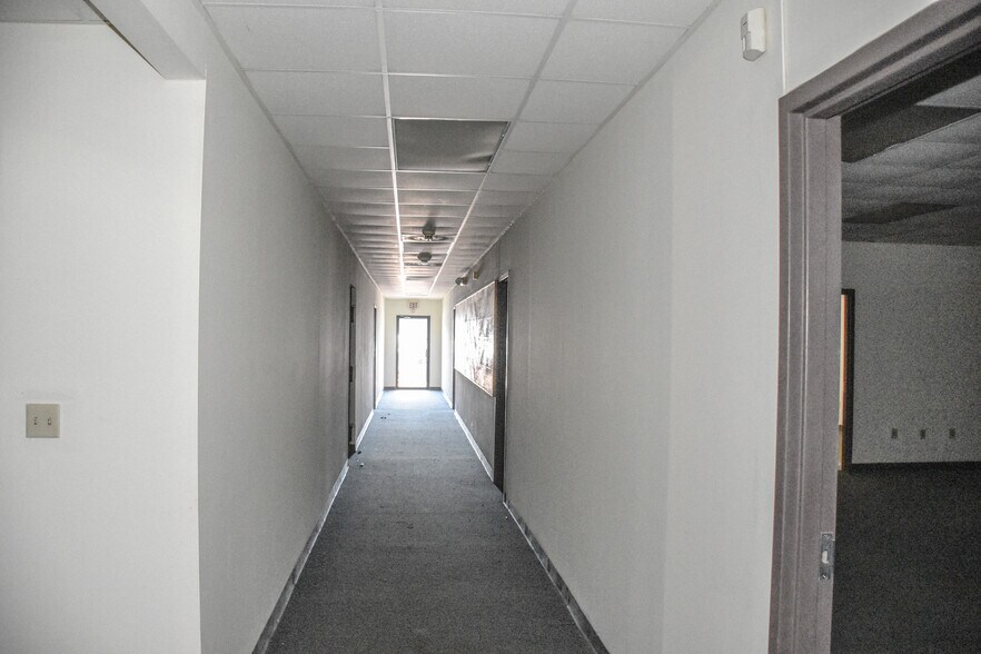 More Photos Of 31 Quail Run, Edgefield Office For Sale