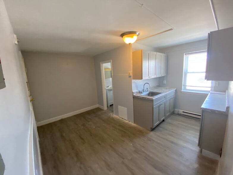 More Photos Of 5-7 Upson St, Bristol Apartments For Sale