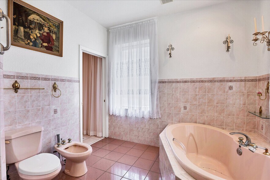 More Photos Of 12209 Cotorro Ave, North Port Specialty For Sale