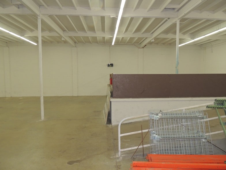More Photos Of 706 A Ave, National City Freestanding For Lease