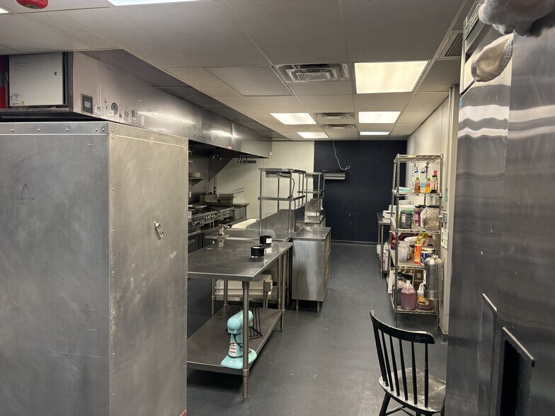 More Photos Of 968 Elm St, Manchester Storefront For Lease