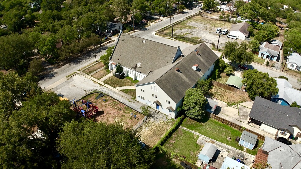 More Photos Of 507 E Mayfield Blvd, San Antonio Religious Facility For Sale