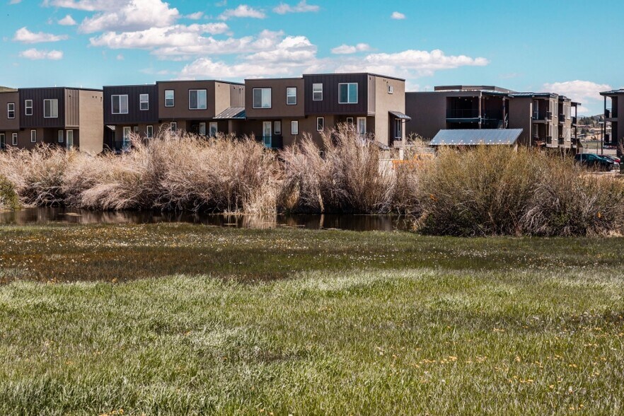 More Photos Of 700 Bitner Rd, Park City Office For Sale