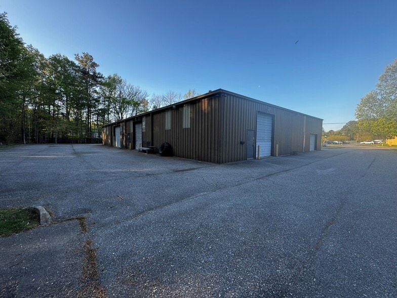 More Photos Of 12680 Mcmanus Blvd, Newport News Warehouse For Lease