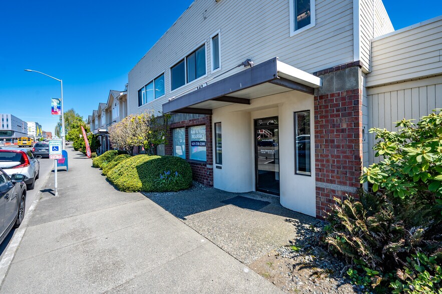 More Photos Of , Everett Unknown For Sale