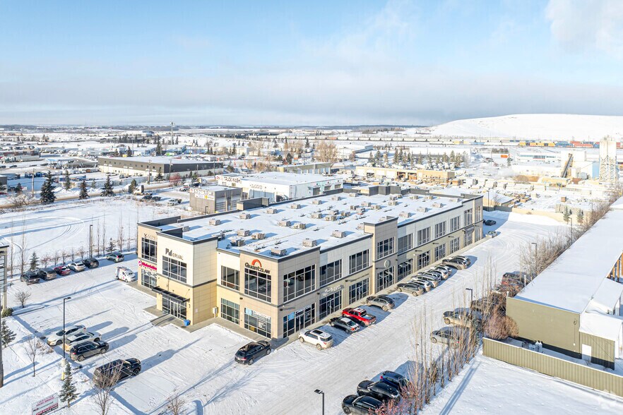 More Photos Of 16504-16536 118 Av NW, Edmonton Office For Sale