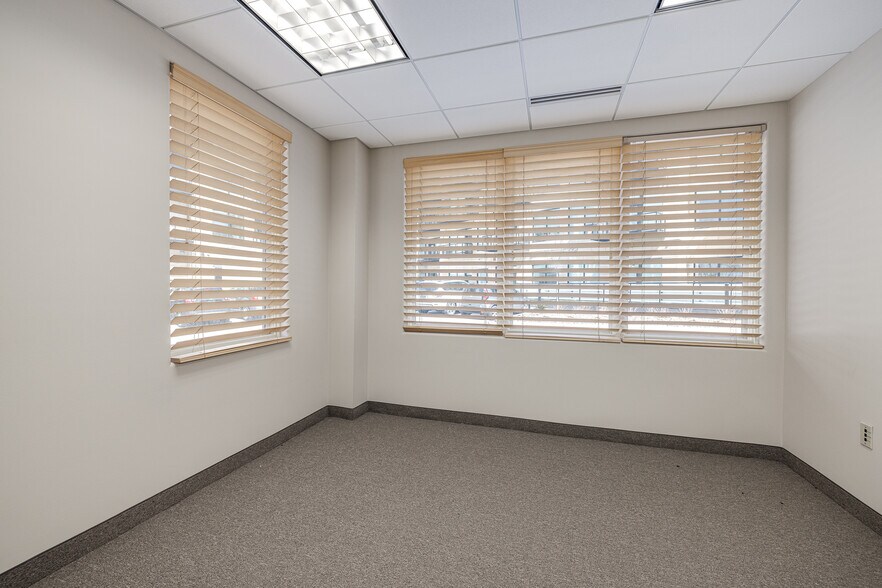 More Photos Of 12455 Ridgedale Dr, Minnetonka Office For Lease