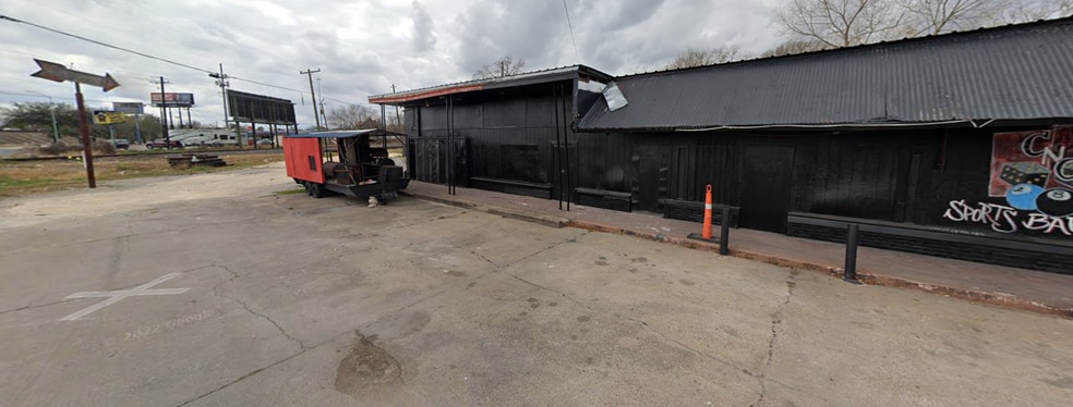 More Photos Of 6328 Martin Luther King Jr blvd, Houston Light Manufacturing For Sale