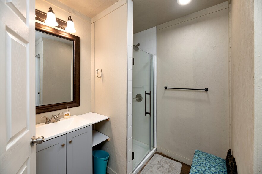 More Photos Of 2261 TX-276, Emory Specialty For Sale