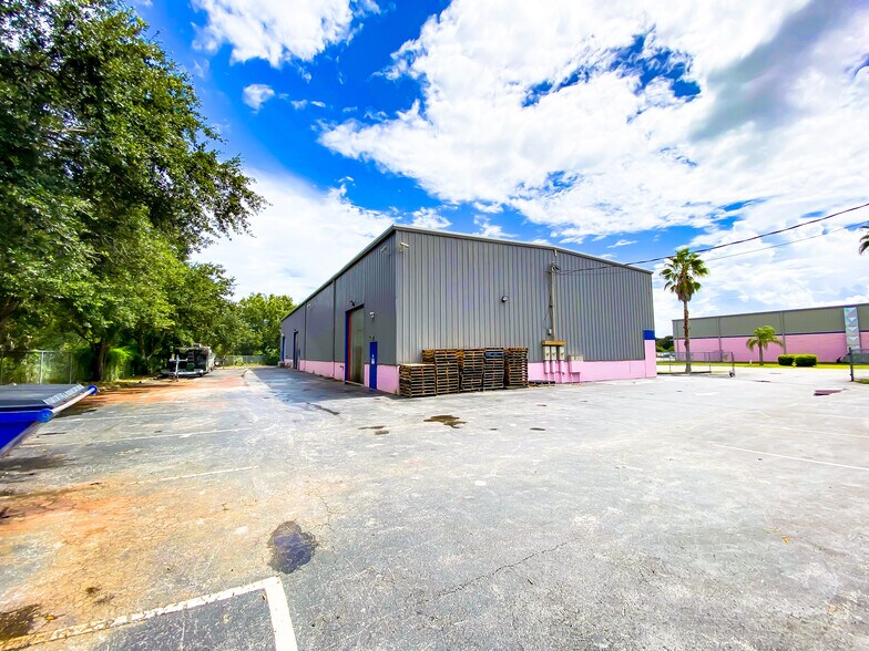More Photos Of 532 International Pl, Rockledge Warehouse For Lease