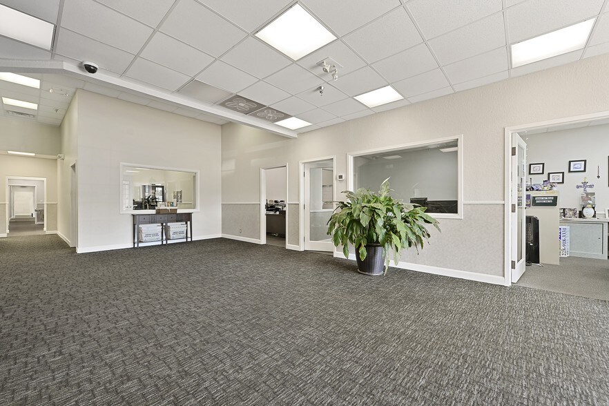 More Photos Of 3436-3544 Main St, Moss Point Unknown For Lease