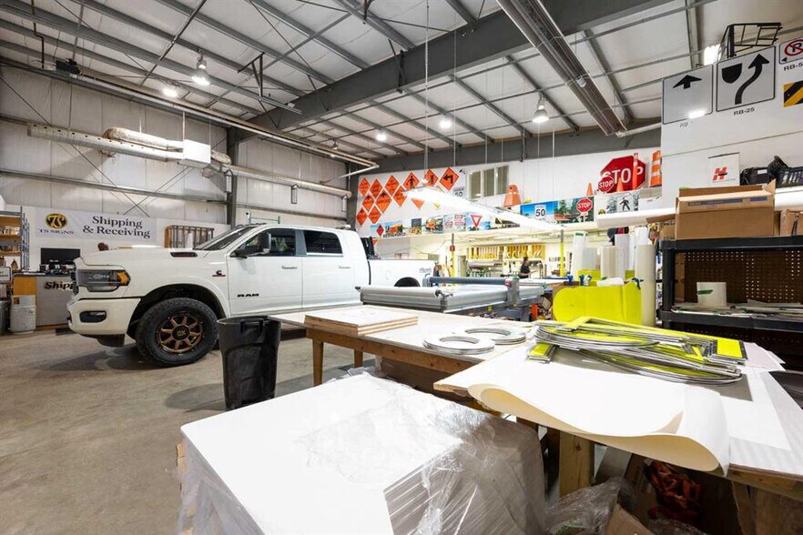 More Photos Of 195 Mackay Cres, Fort McMurray Warehouse For Sale