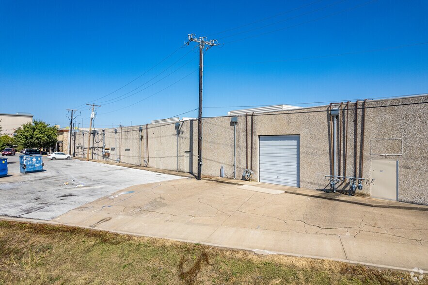 More Photos Of 909-981 Melbourne Rd, Hurst Unknown For Lease