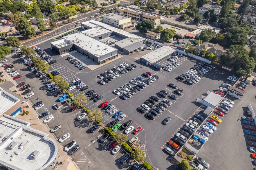 More Photos Of , Los Gatos General Retail For Sale