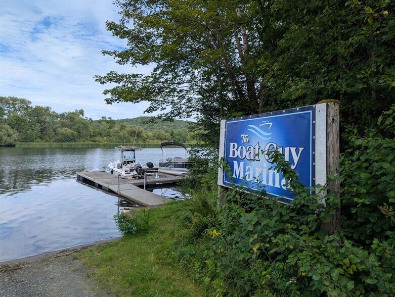 More Photos Of 225 Missing Link Rd, Bellows Falls Specialty For Sale