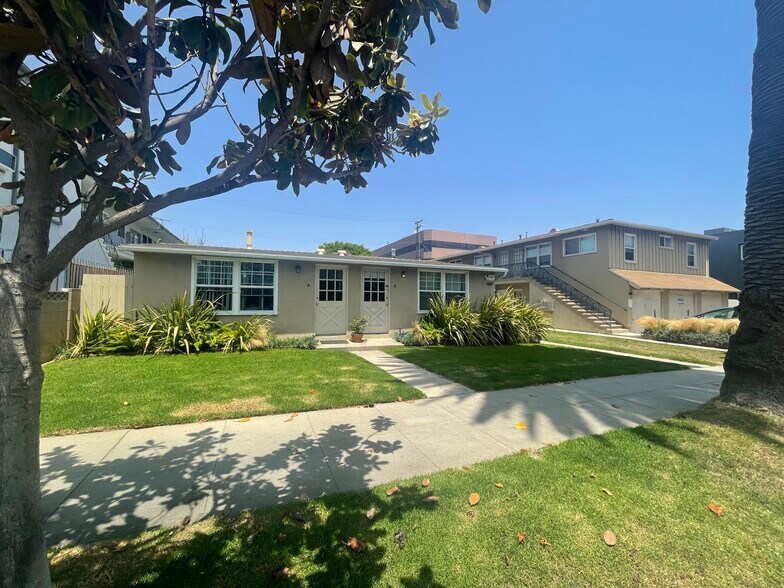 Primary Photo Of 1437-1443 9th St, Santa Monica Apartments For Sale