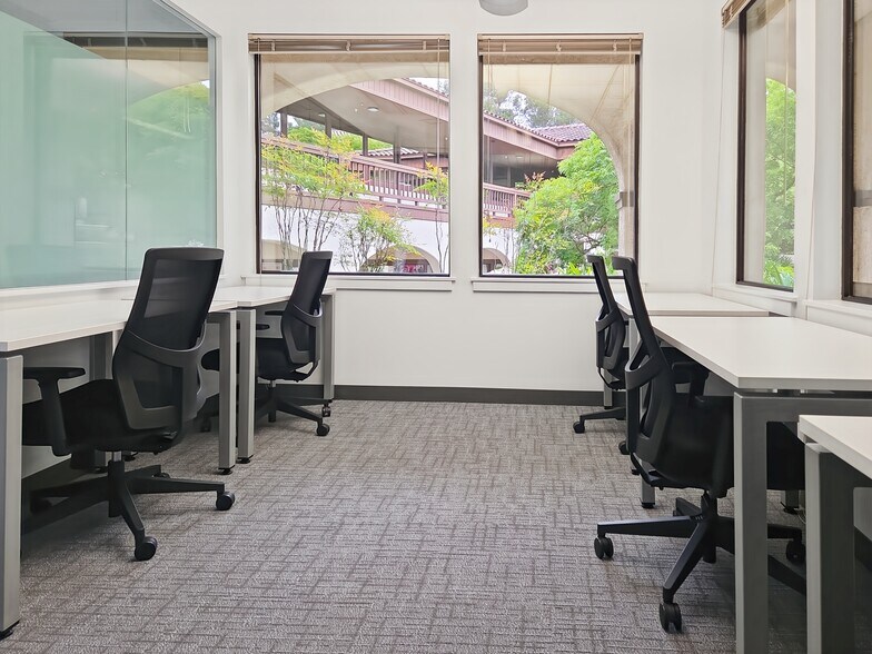 More Photos Of 4 Orinda Way, Orinda Coworking Space