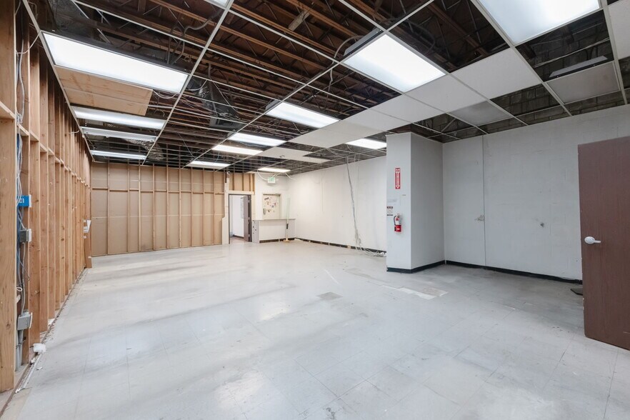 More Photos Of 114-134 N Gaffey St, San Pedro General Retail For Lease