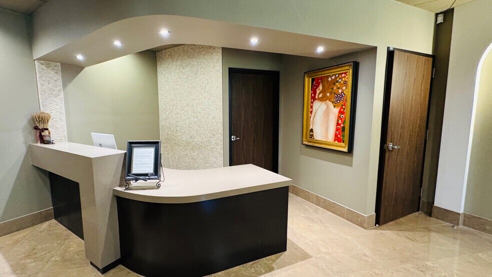 More Photos Of 1471 Saratoga Ave, San Jose Medical For Lease