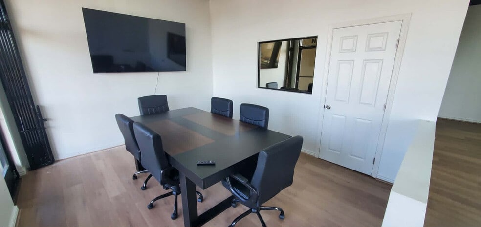 More Photos Of 4383 Tujunga Ave, Studio City Freestanding For Lease