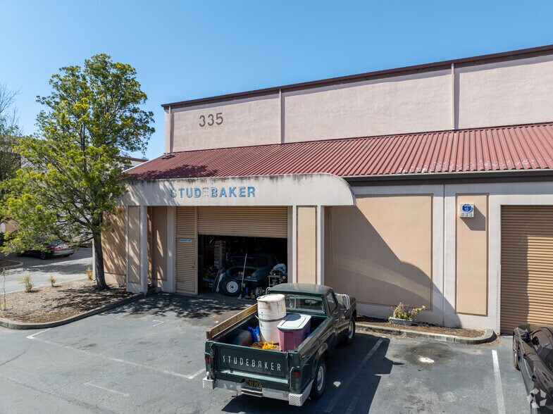 More Photos Of 335 Convention Way, Redwood City Unknown For Lease