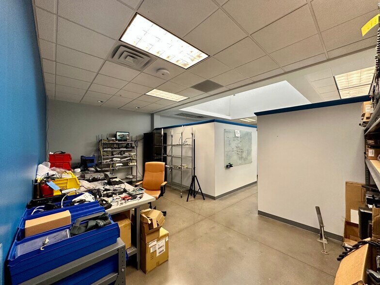 More Photos Of 3301 Matrix Dr, Richardson Research And Development For Lease