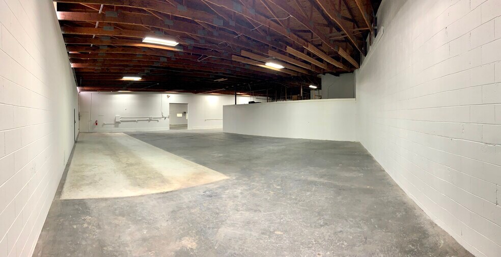 More Photos Of 169 Otto Cir, Sacramento Service For Sale