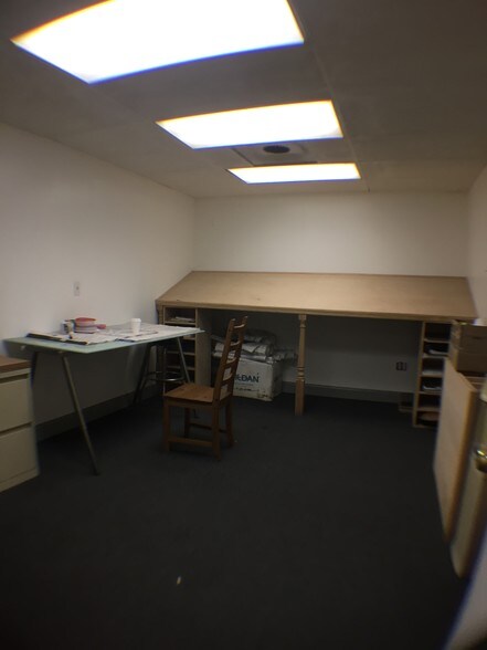 More Photos Of 6600 Holabird Ave, Baltimore Auto Repair For Sale