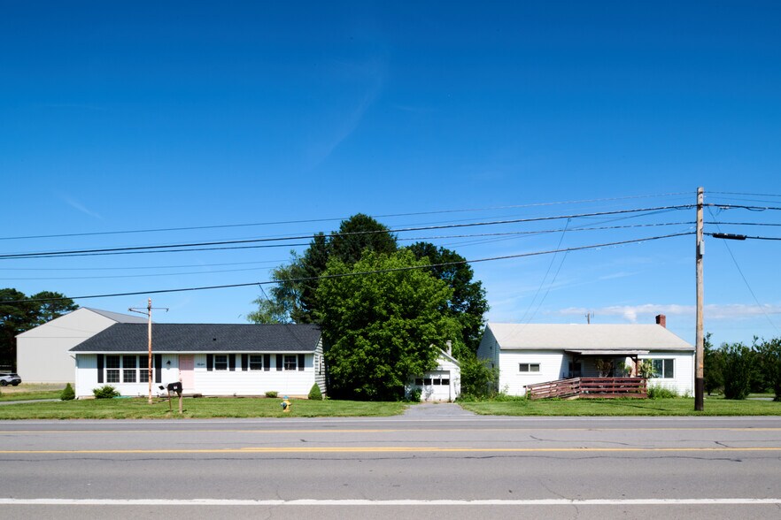 More Photos Of 1301 Benner Pike, State College Apartments For Sale