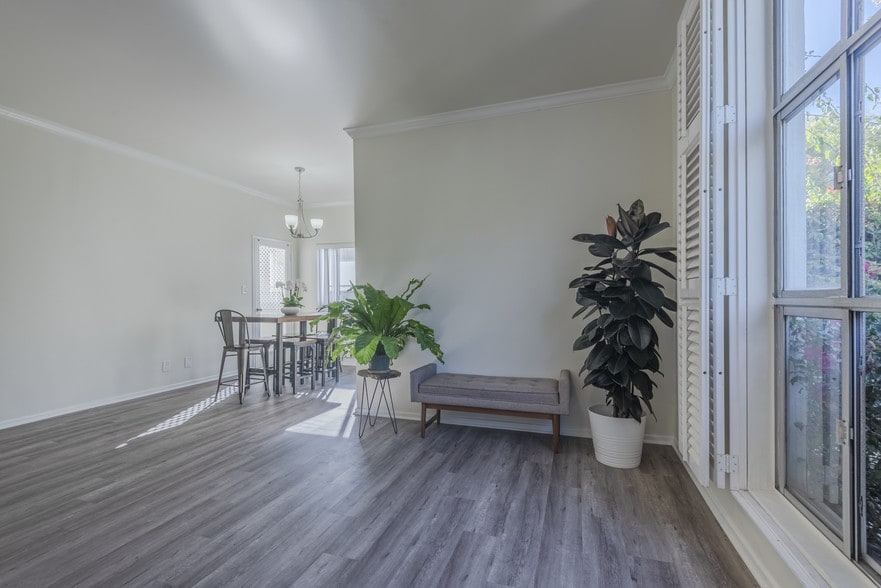More Photos Of 1214 N Clark St, West Hollywood Apartments For Sale