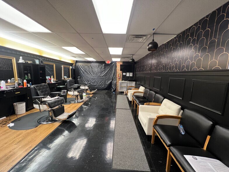 More Photos Of 874 E Aurora Rd, Macedonia Freestanding For Sale