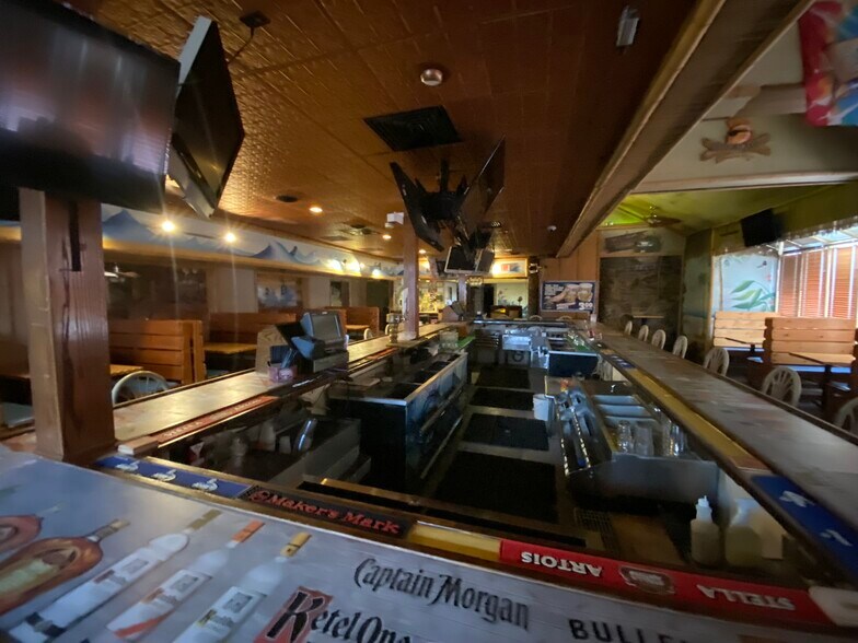 More Photos Of 901 Dual Hwy, Hagerstown Restaurant For Sale