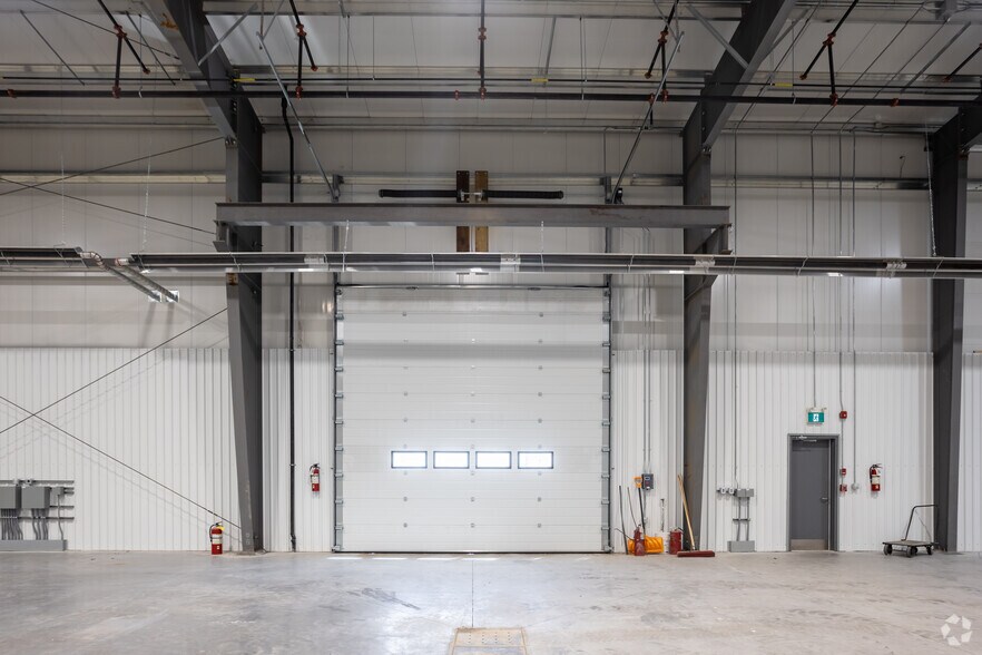 More Photos Of 3306 Allard Av, Leduc Warehouse For Sale