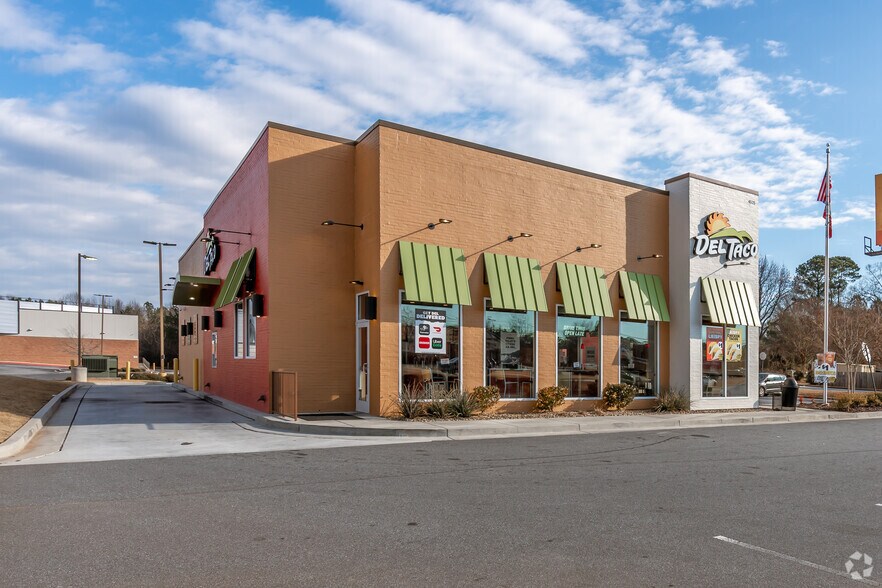 Primary Photo Of 4525 Jimmy Lee Smith Pky, Hiram Restaurant For Lease