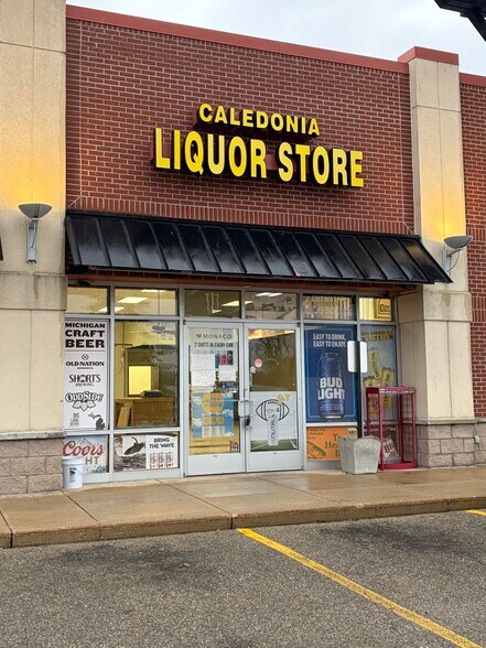 More Photos Of 6450 100th St SE, Caledonia Storefront Retail Office For Lease