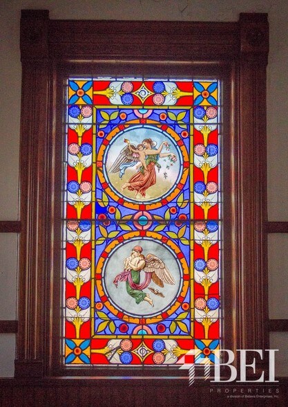 More Photos Of 11 N Batavia Ave, Batavia Office For Sale