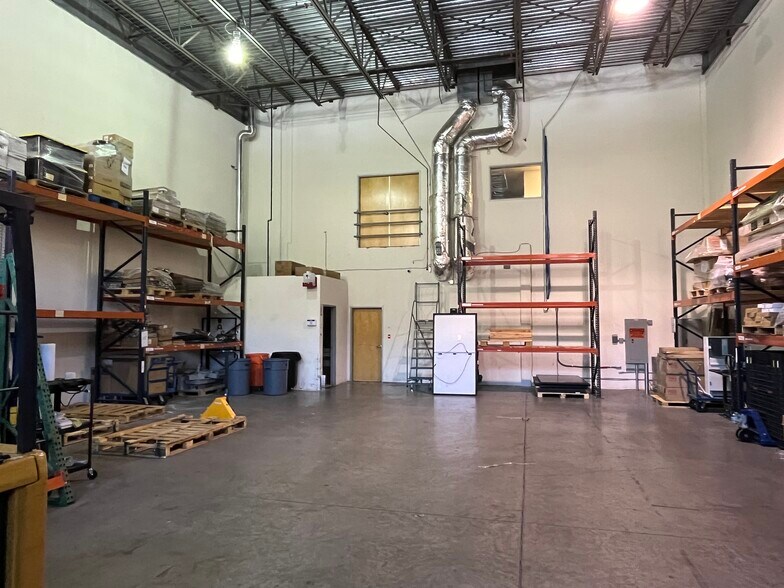 More Photos Of 28348 Constellation Rd, Valencia Coworking Space